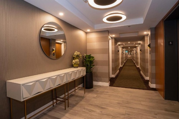 Sandman Hotel Hamilton image 18