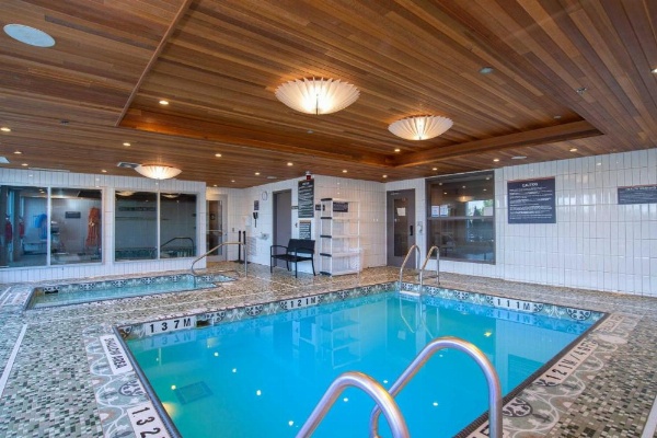 Sandman Hotel Hamilton image 24